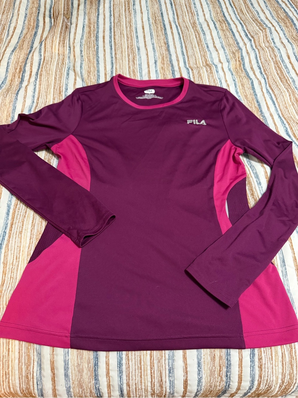 FILA Women's Long-Sleeve Performance Top in Plum/Pink size medium